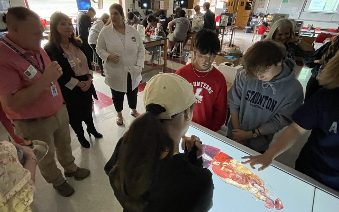 LEE High School Uses Anatomage Table to Strengthen the Biomedical/Advanced Science Pathway